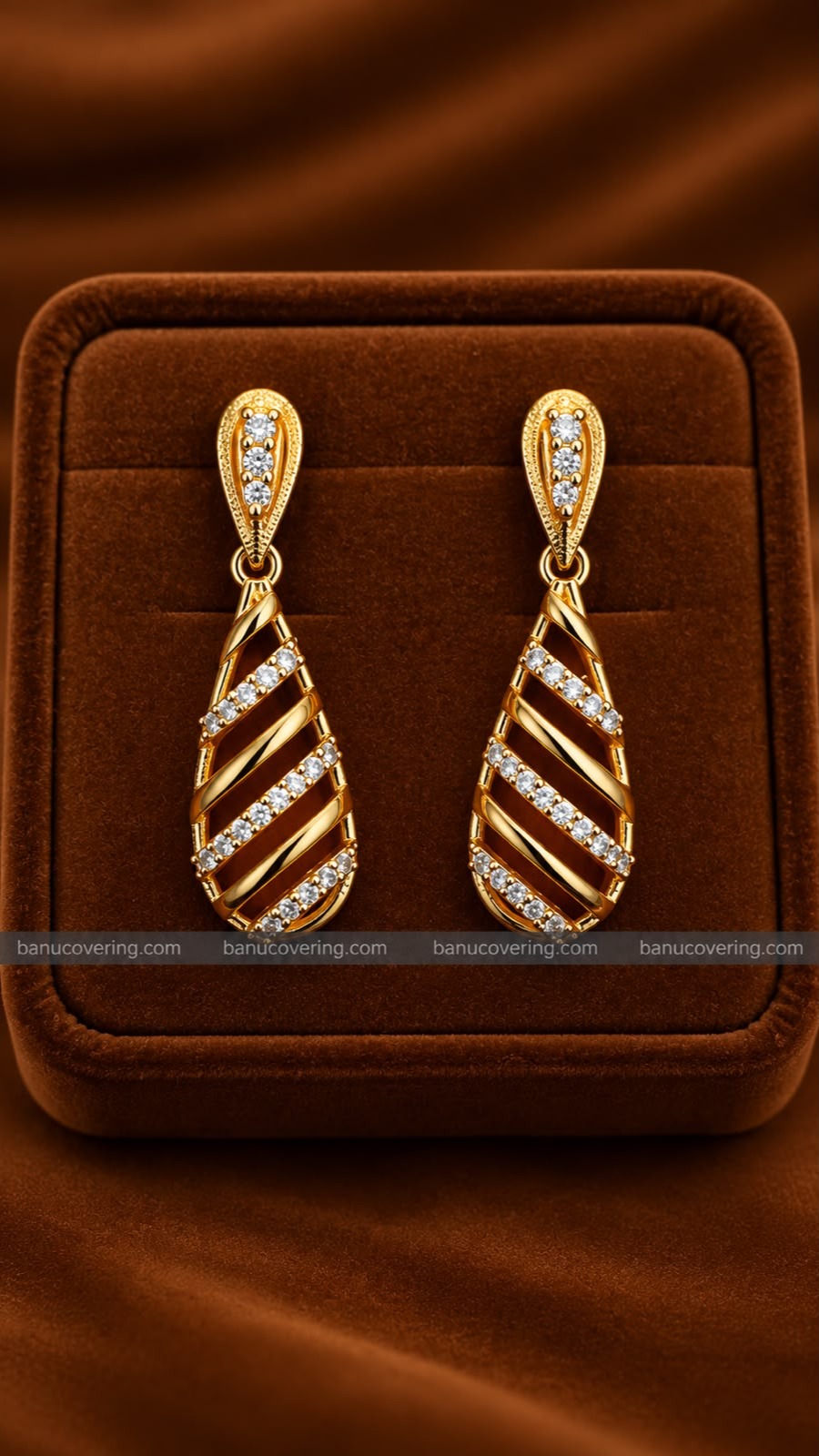 DAZZLE EARRINGS