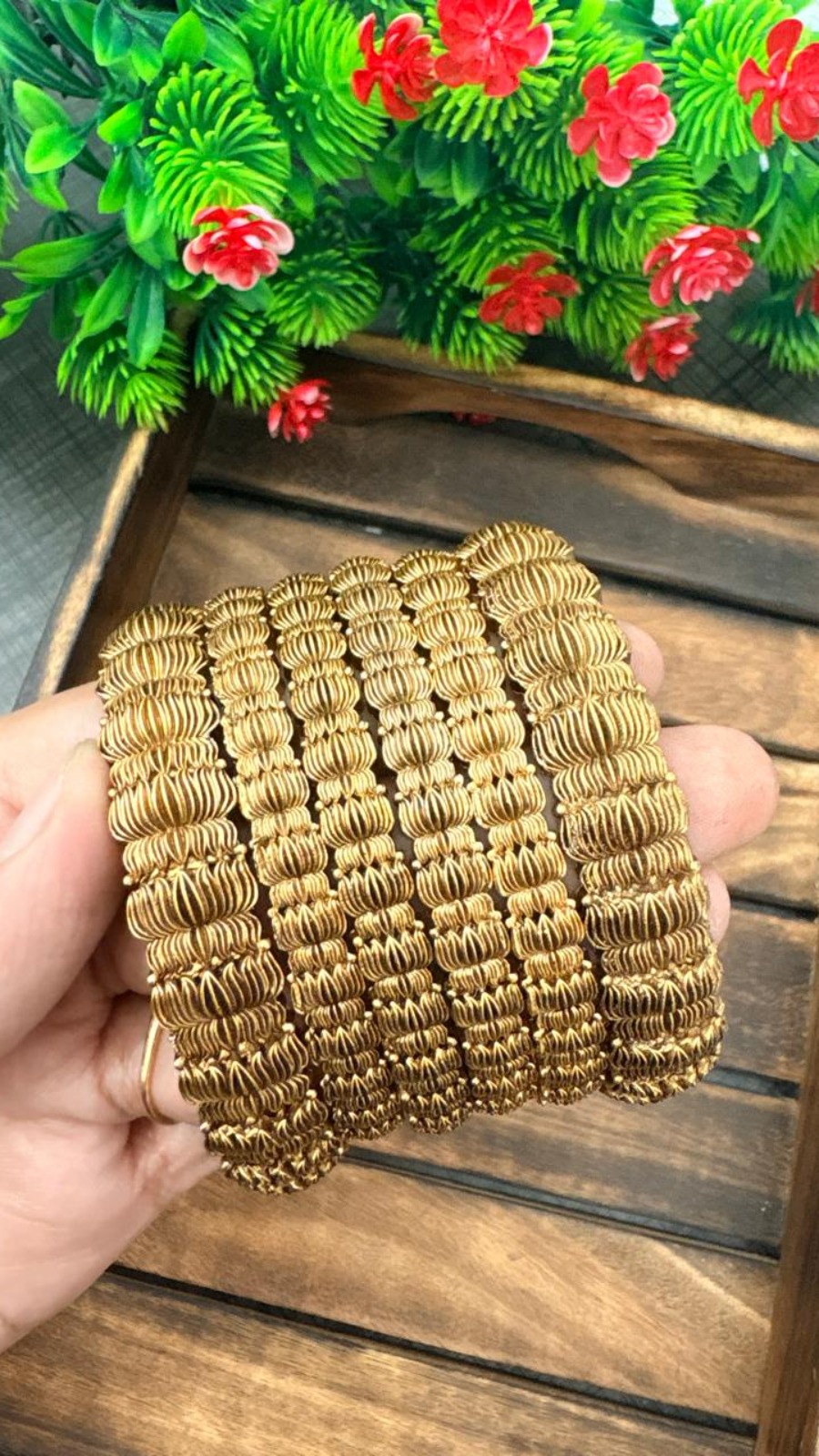 LOTUS BANGLE 6 PIECE 1