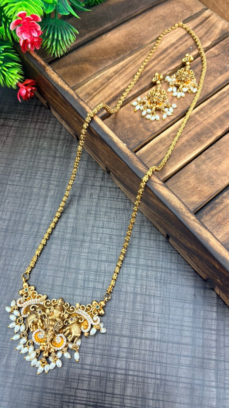 LAKSHMI LONG AARAM 2