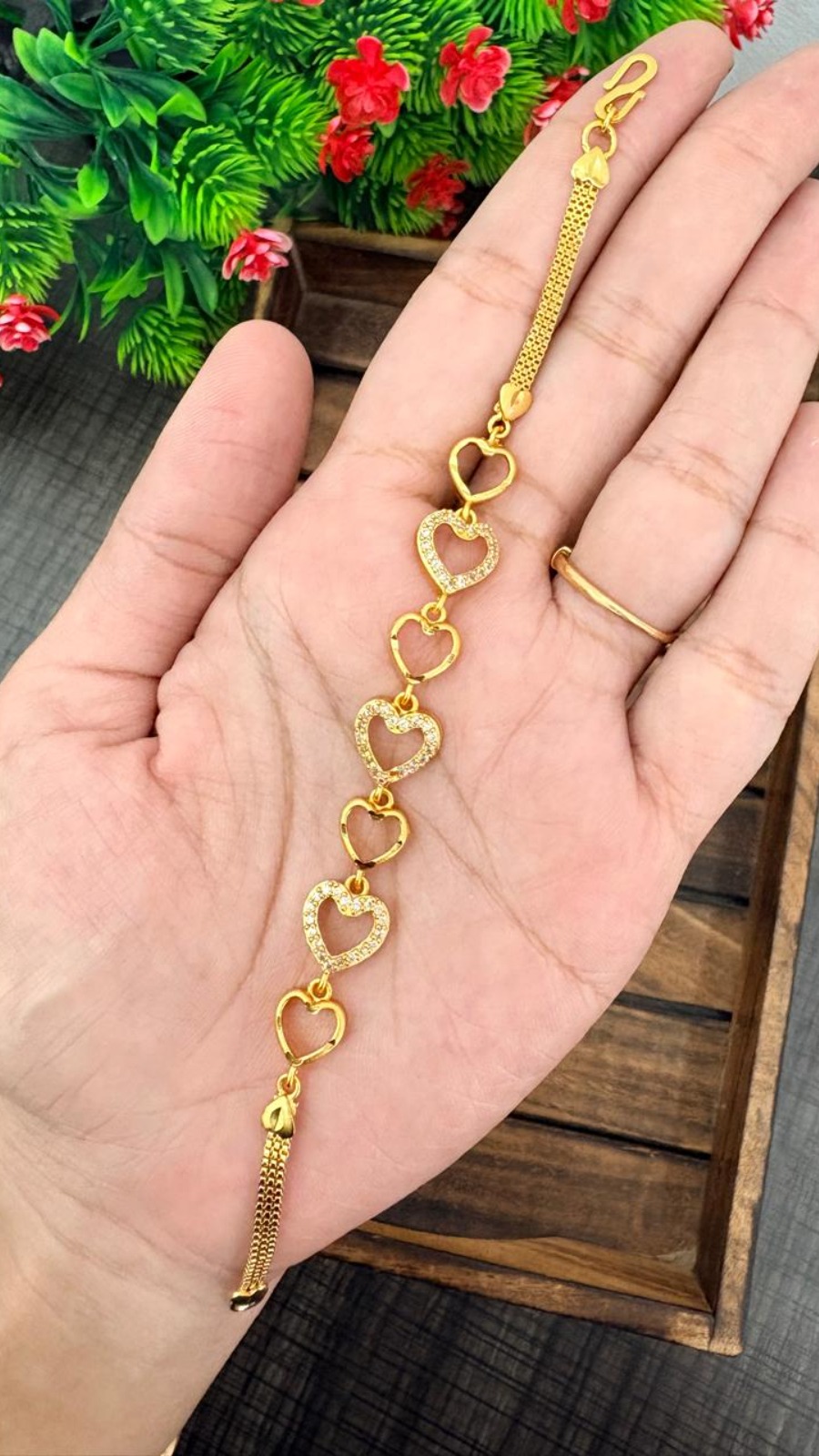 HEARTINE BRACELET- WHITE STONE 1