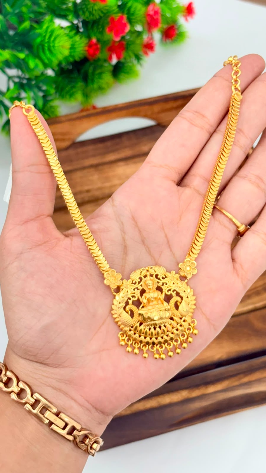 Temple Necklace-01