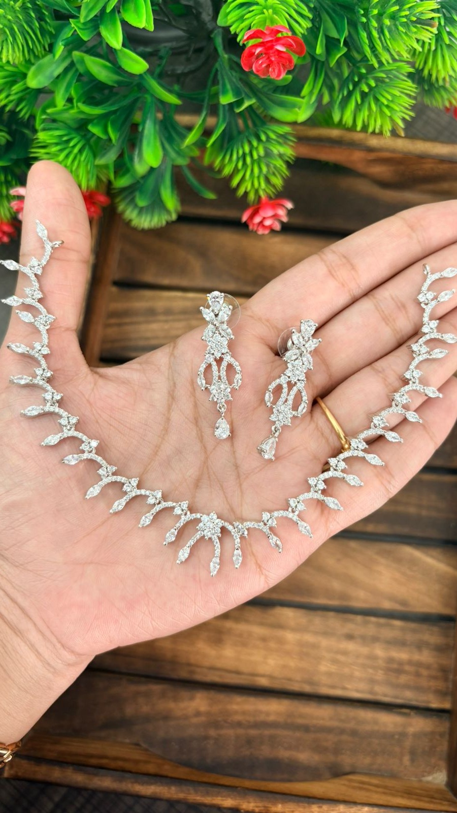 WHITE AD SILVER 1