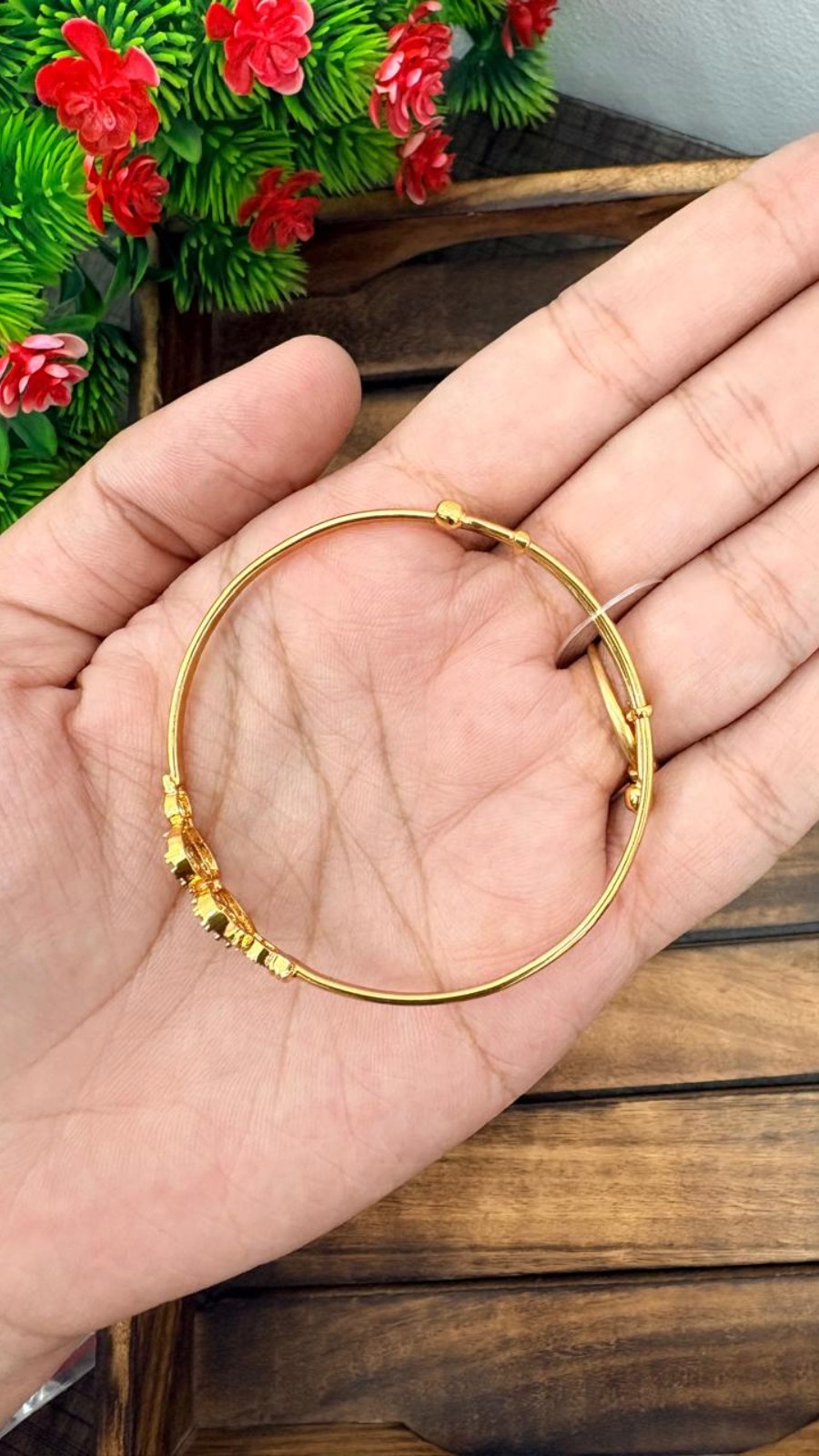 INFINITY GLOW BRACELET-WHITE STONE 2