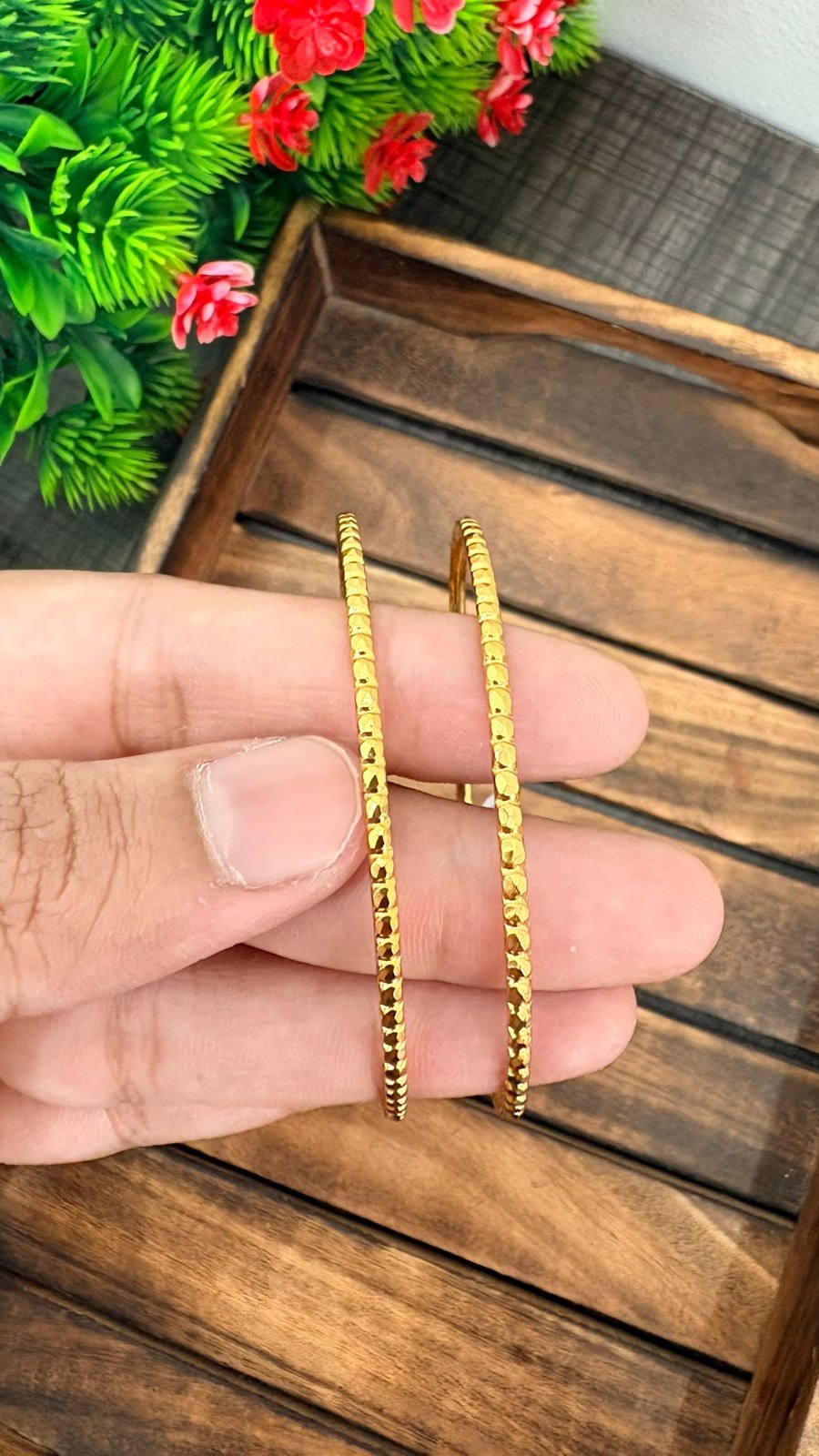 Box Shine Bangle 1