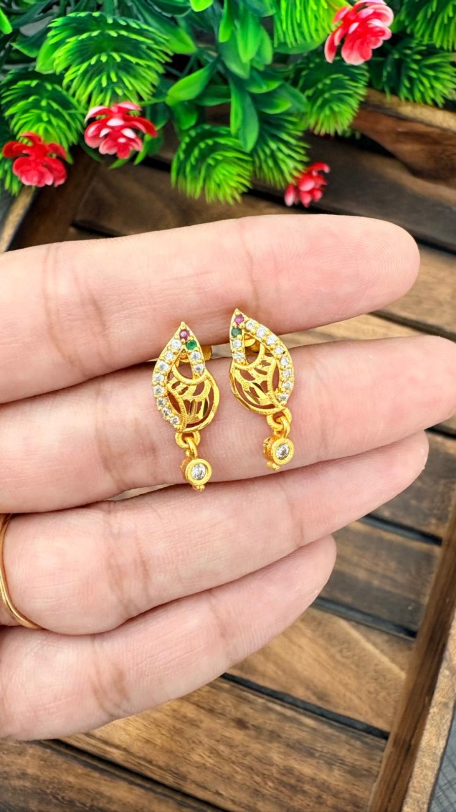 Stud-Pink& Green Stone-OG107 1