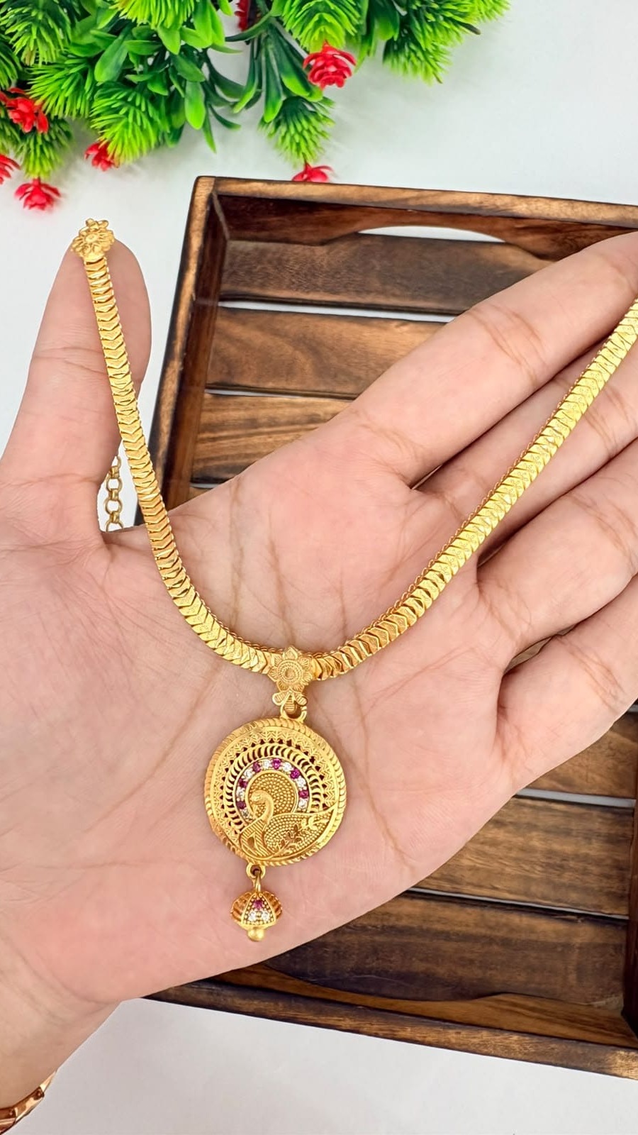 Peacock Heritage Necklace 1