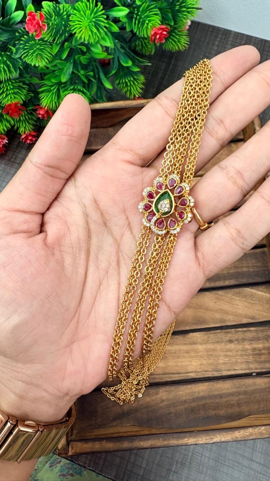 MATTE CHAIN 1