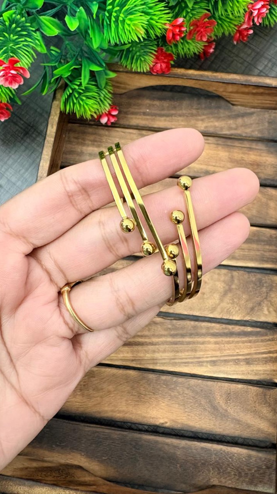 MODERN LOCK-BRACELET 1