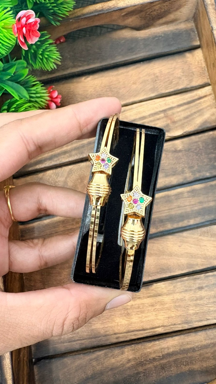 MULTICOLOR STAR BRACELET-PAIR 1