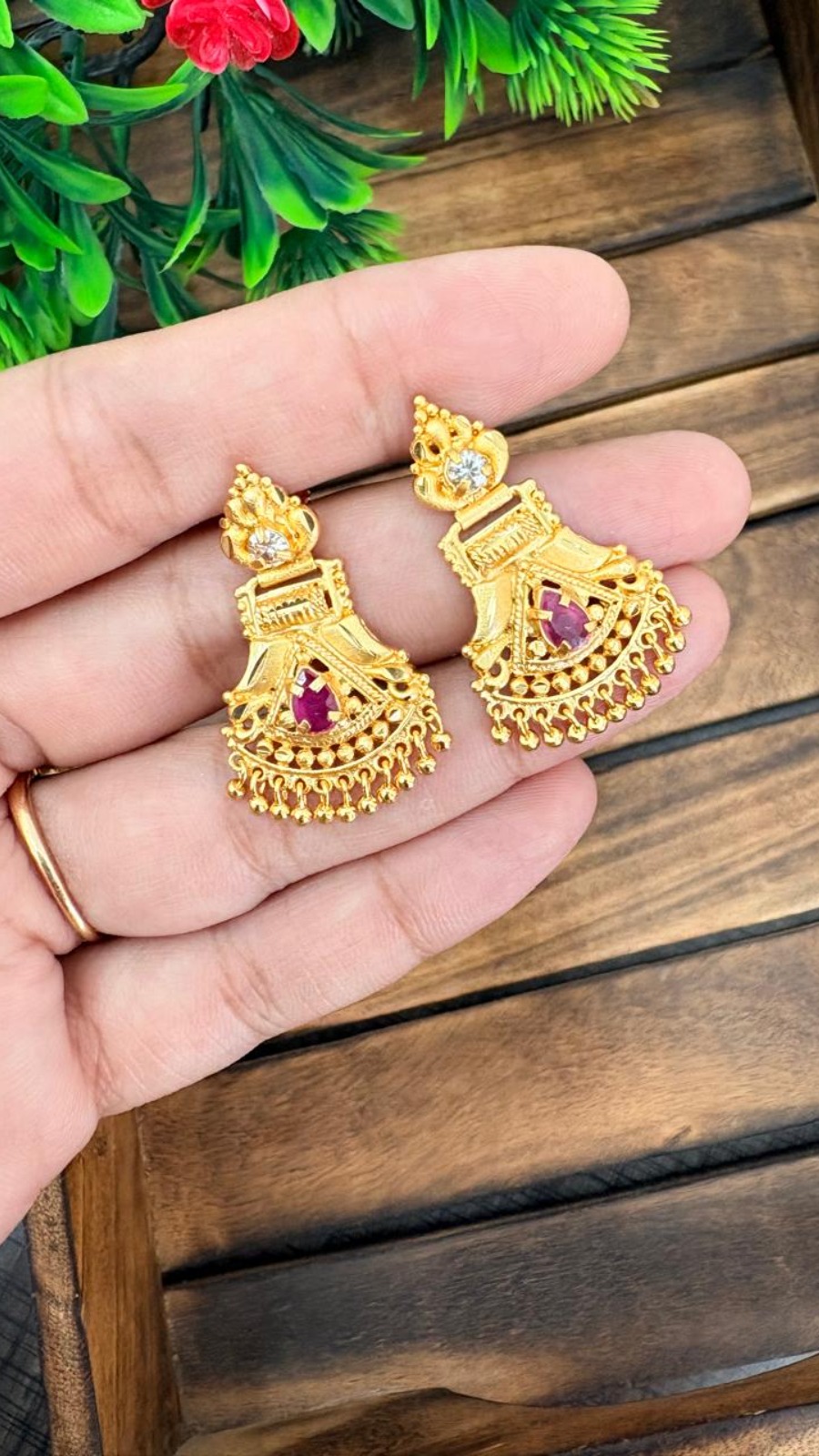 Stud Earrings-OG-152 1