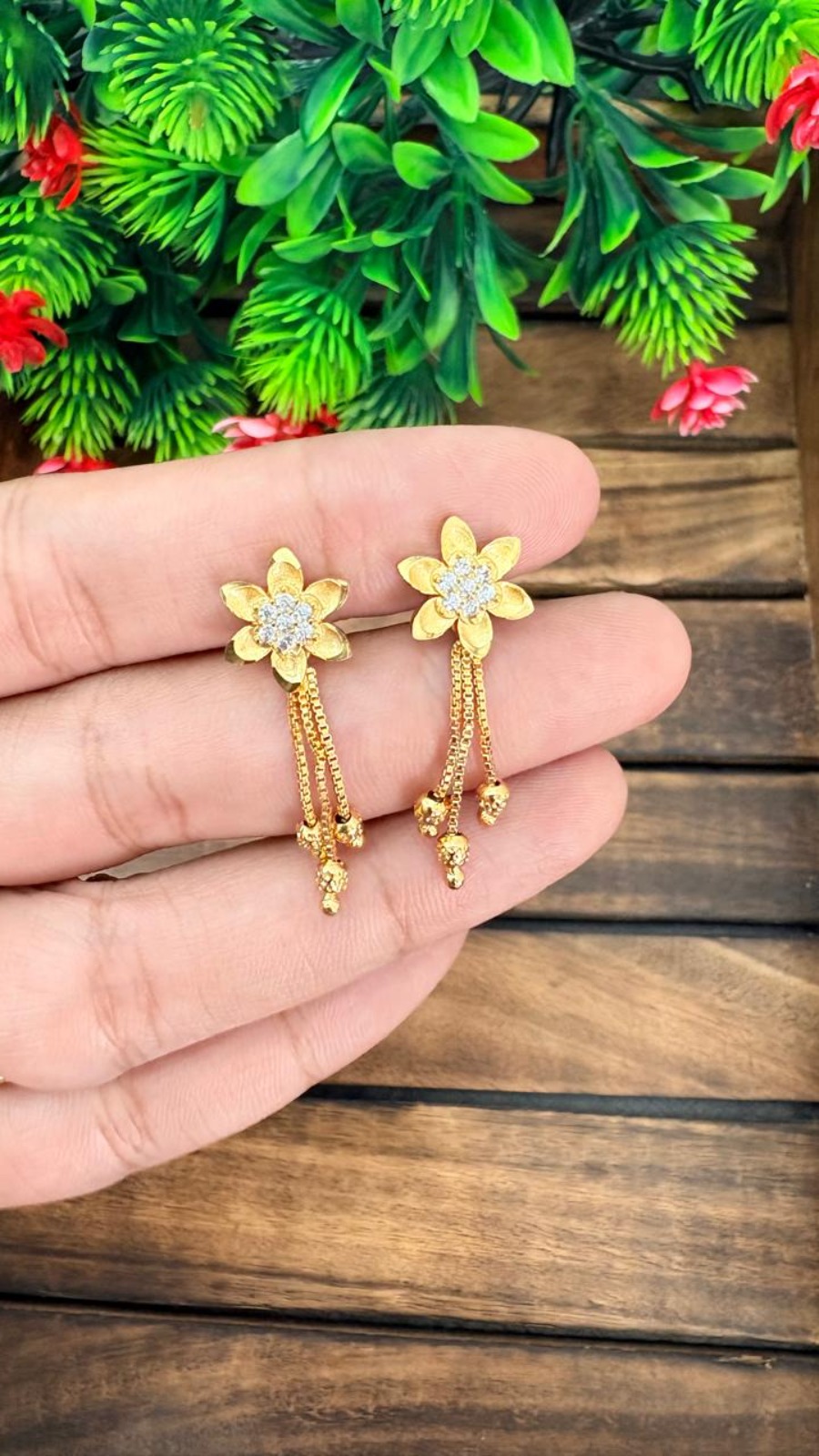 Chain stud- White Stone-OG-22 1