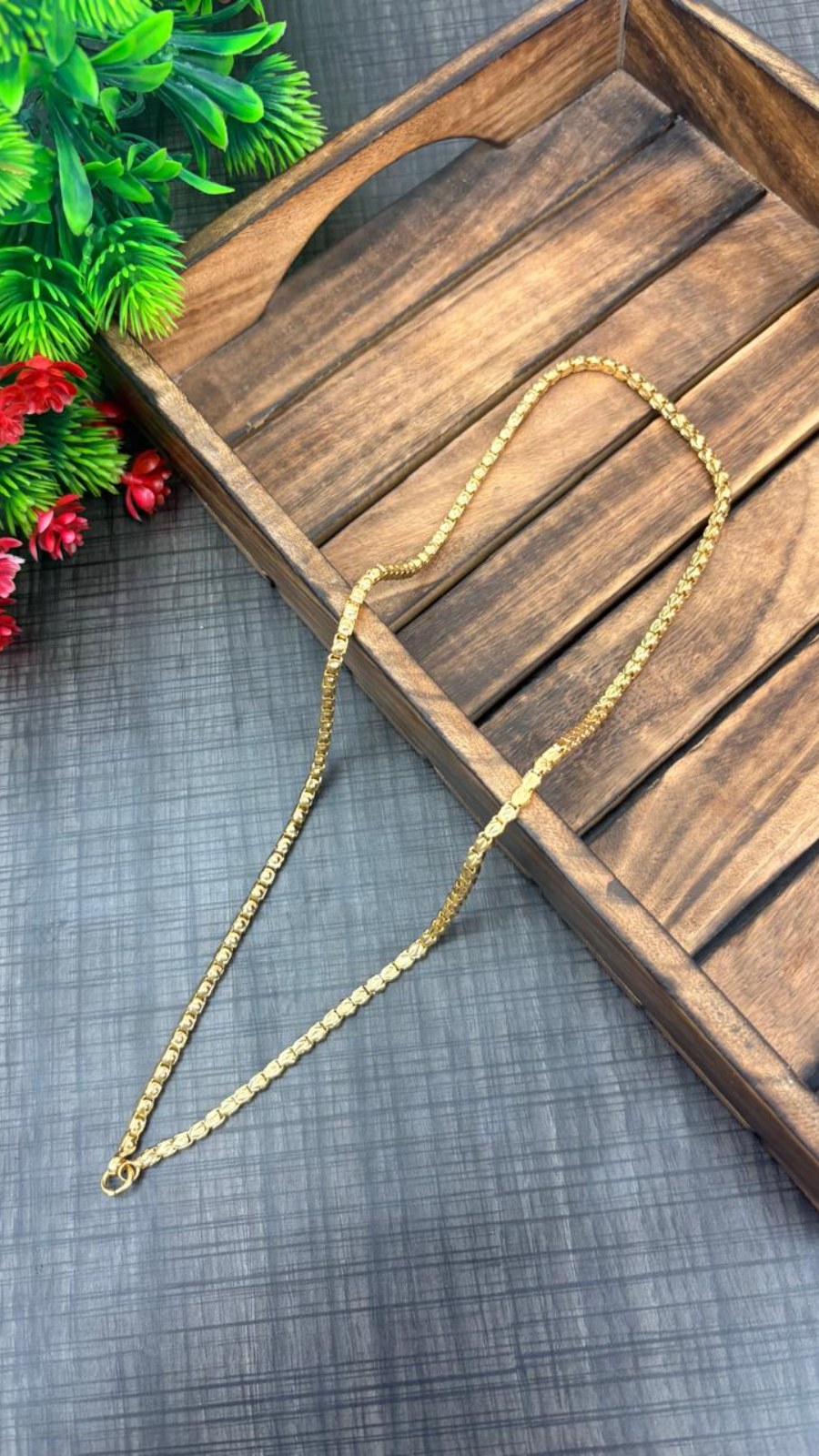 Classic Cut Link Chain 2