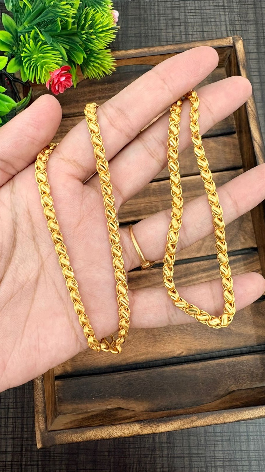 Cuban link Chain-Medium (24inch) 1
