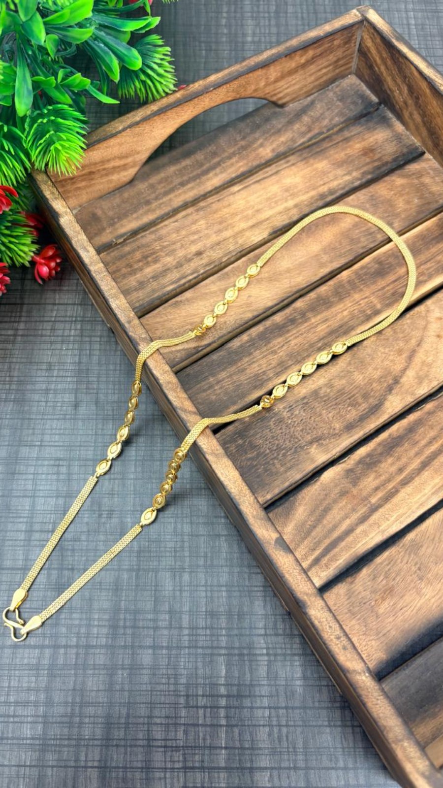 OVAL GLOW CHAIN 2