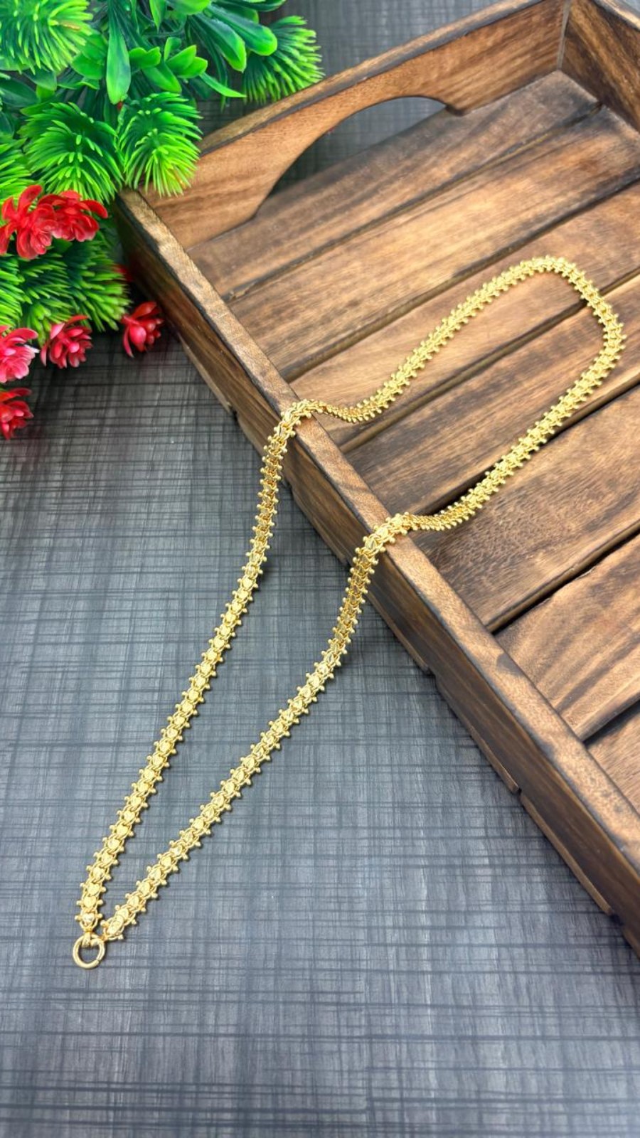 PEARL PETAL CHAIN 2