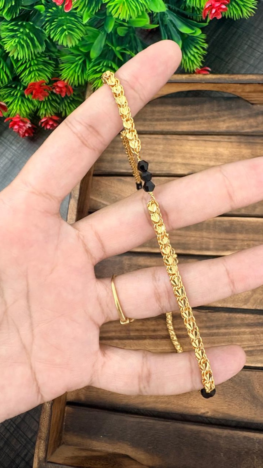 HAERT BLACK CHAIN 1