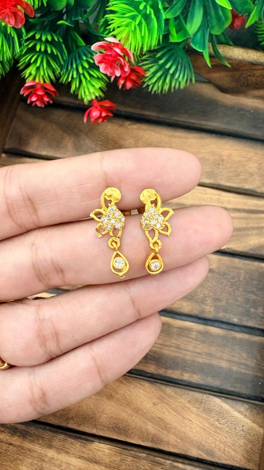 Stud-White Stone-OG-48 1