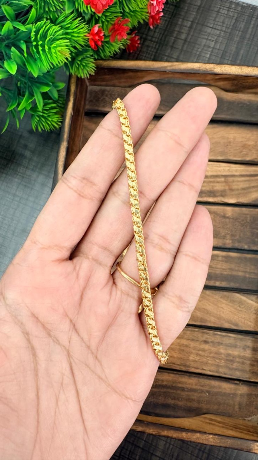 ELITE CHAIN 1