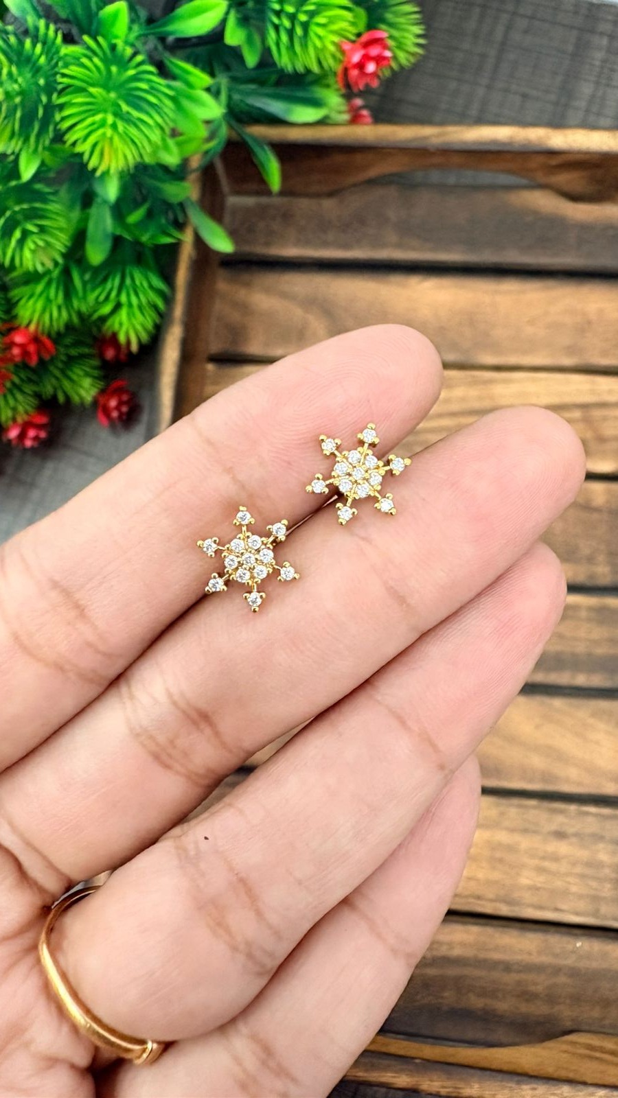 Stud White Stone-69 1