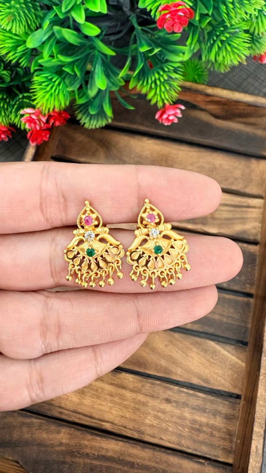 Stud-Pink&Green Stone-OG-85 1