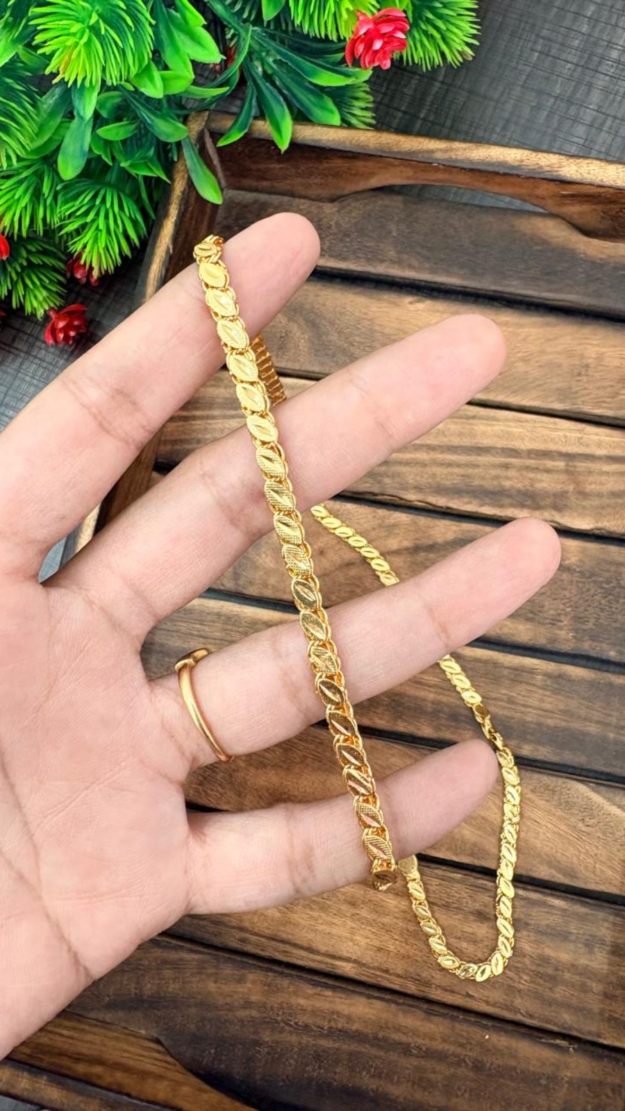 FANCY CHAIN