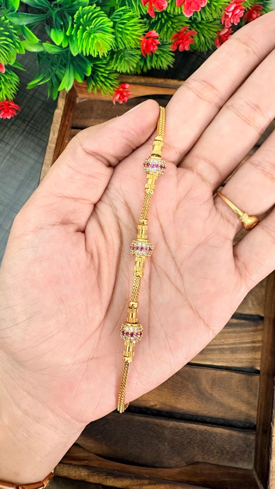 Muhappu Chain 06-Pink & White Stone