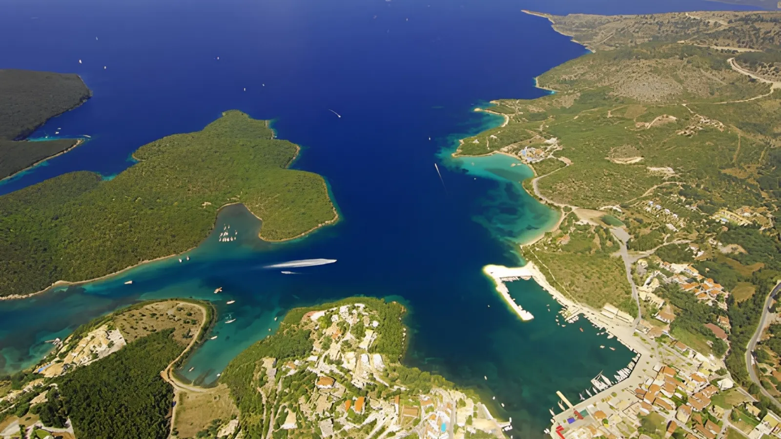 Mourtos Islands