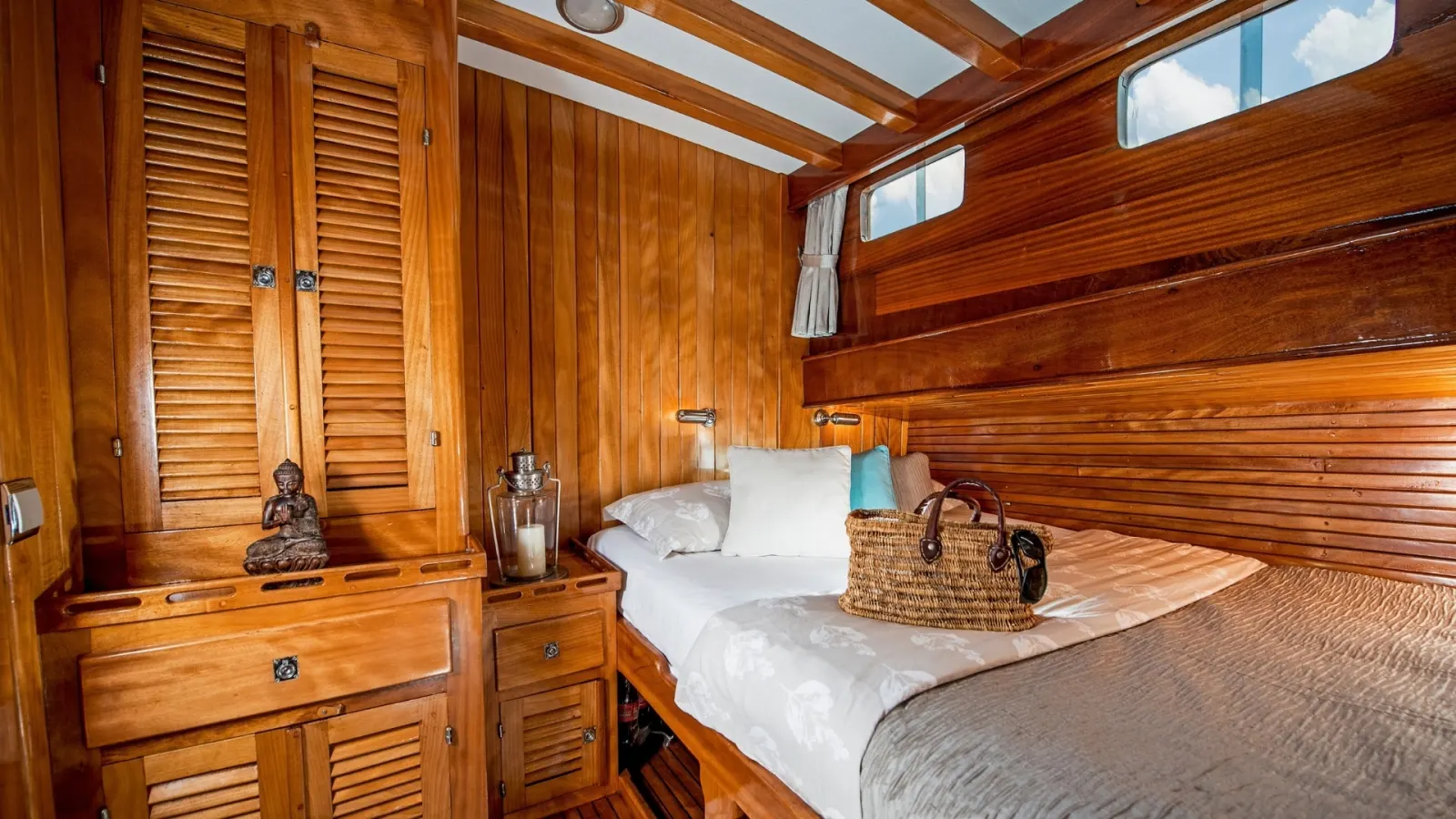 Superior Double Cabin
