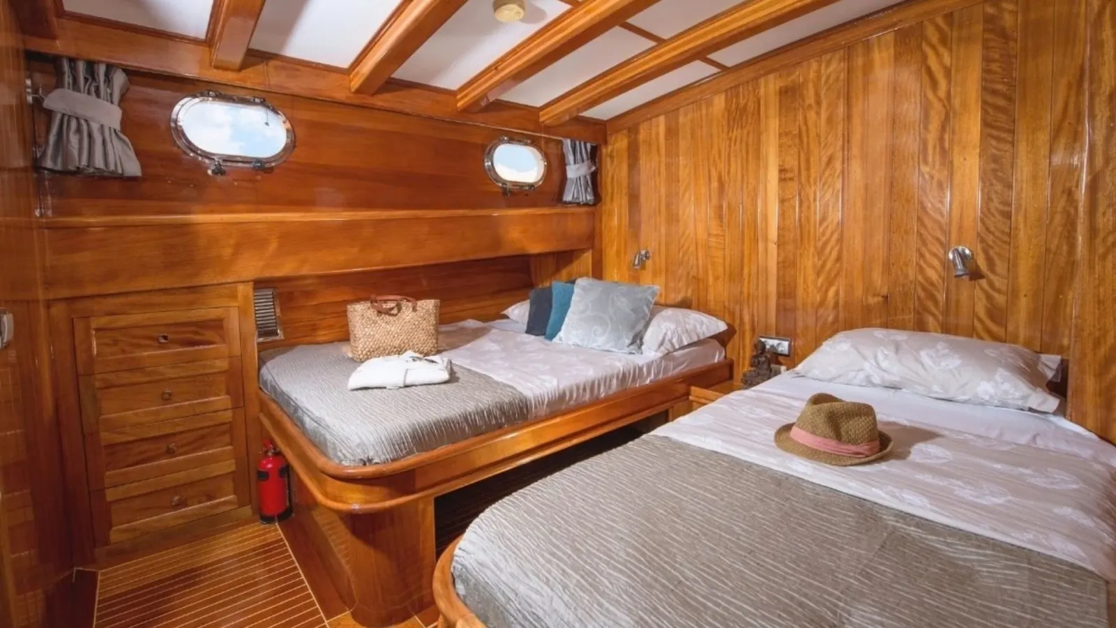 Triple Cabin