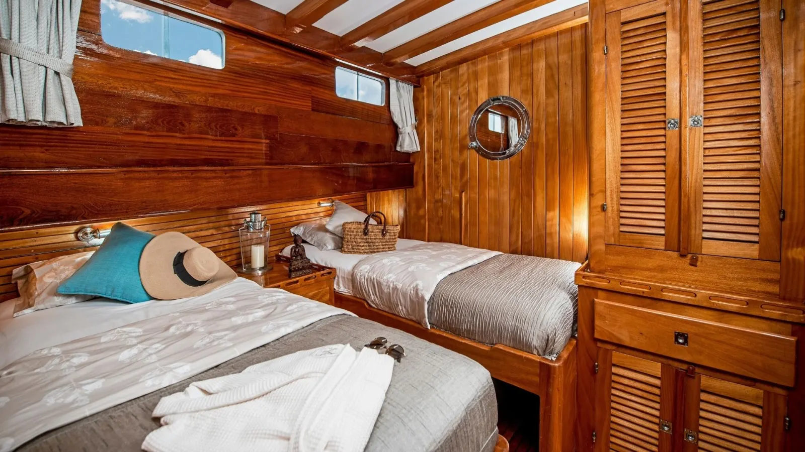 Superior Twin Cabin