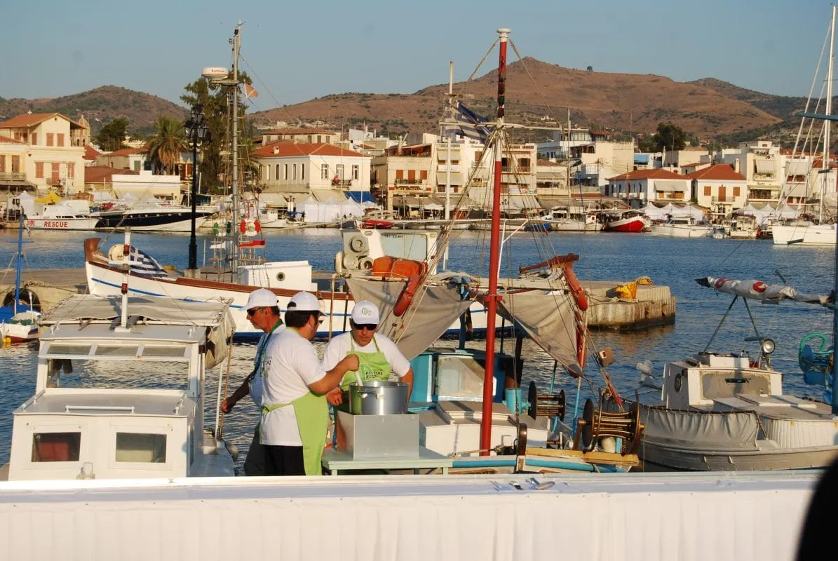 Gastronomy & Social Life