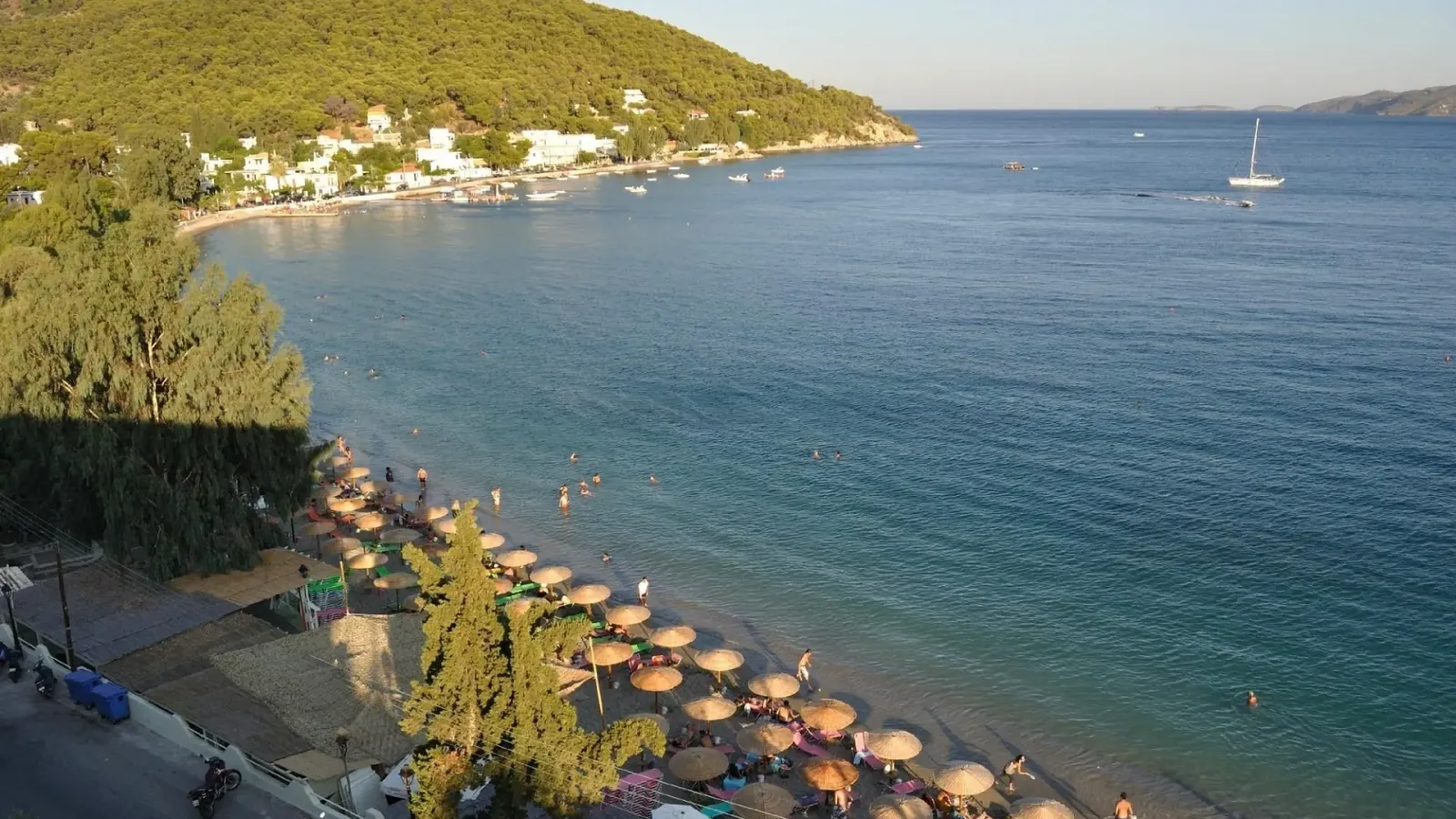 Askeli Beach Bar