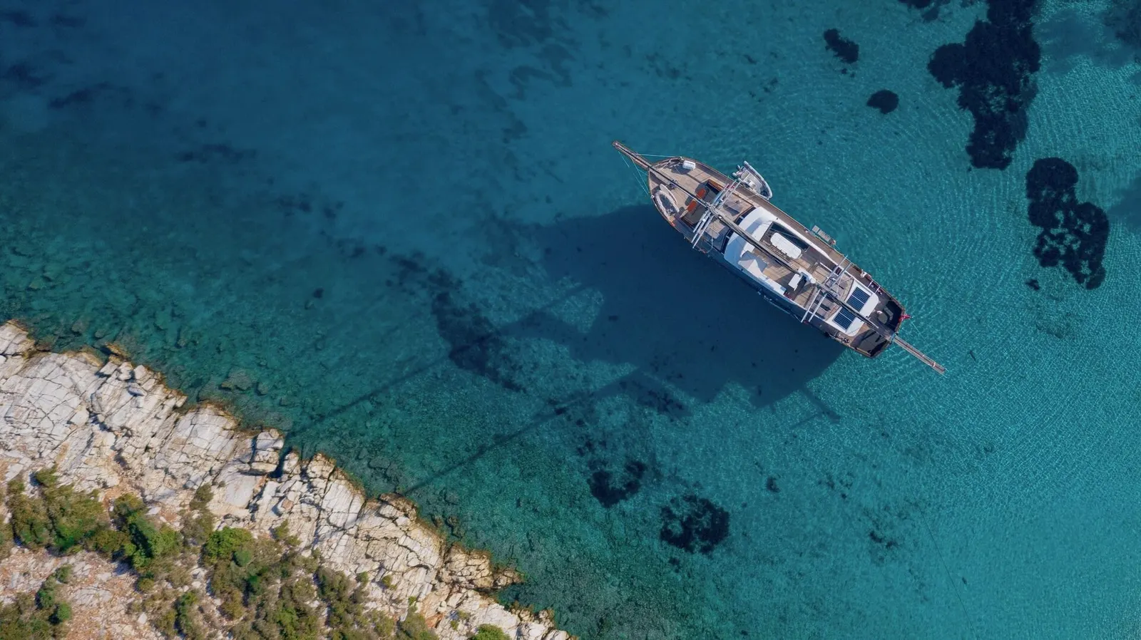 Luxury yacht charter sailing in the Mediterranean Sea - Barbaros Yachting