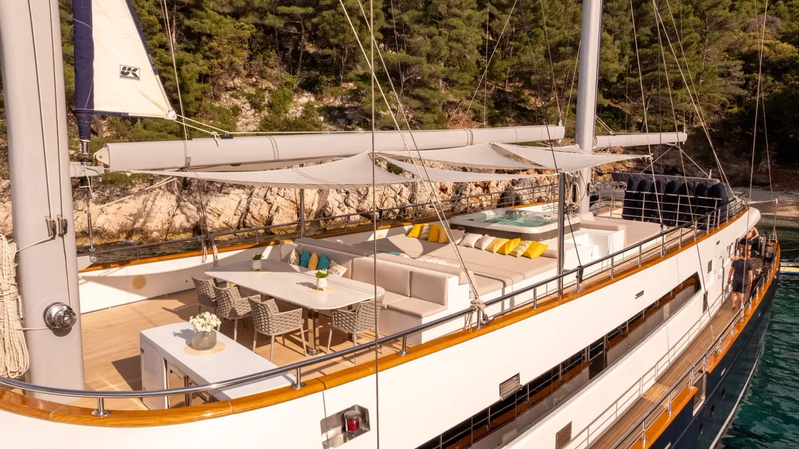 Dalmatino sailing in Split