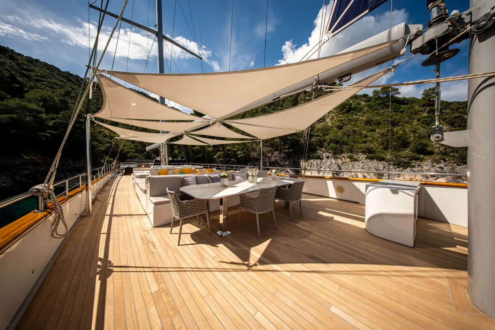 Dalmatino sailing in Split