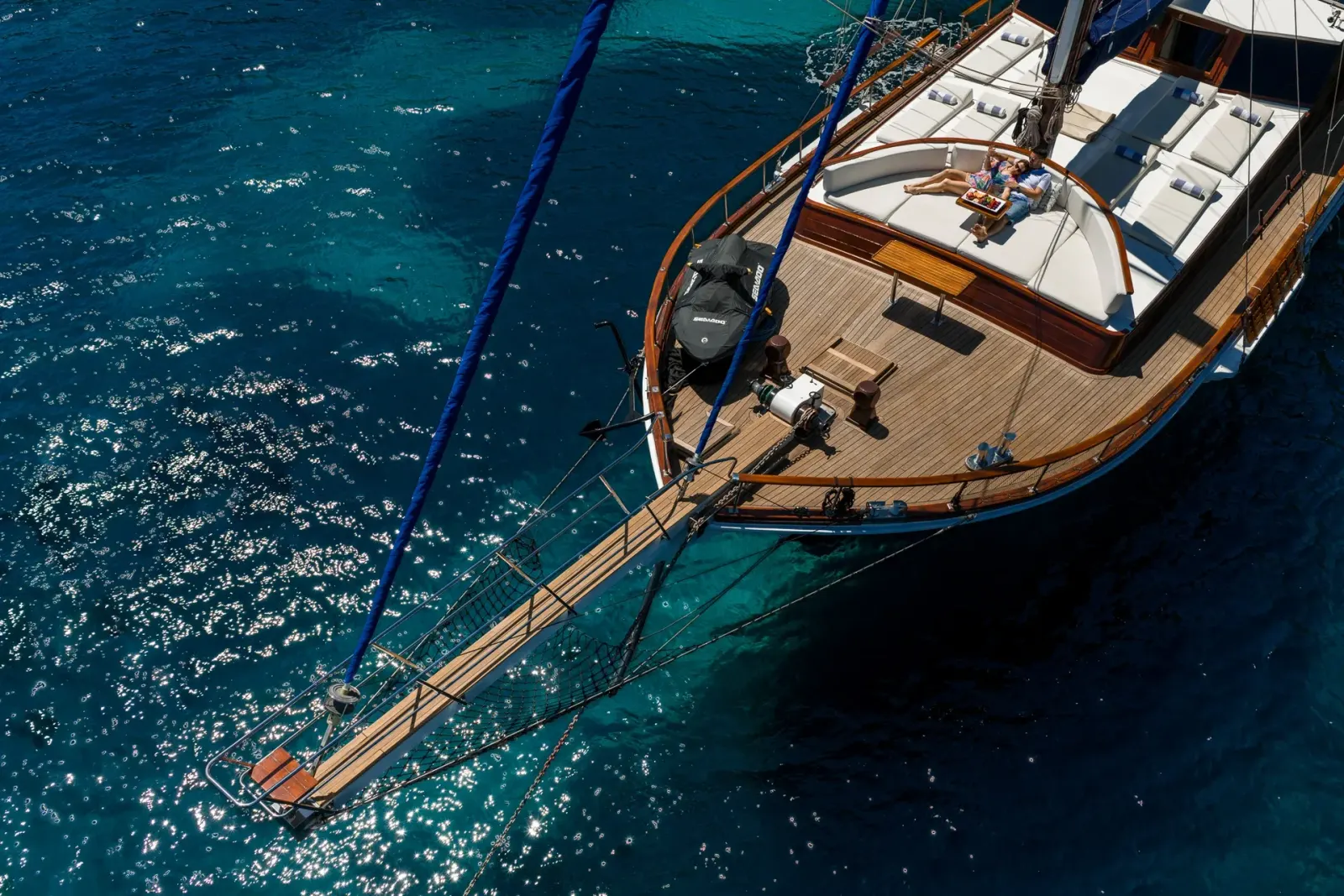Eleganza sailing in Split