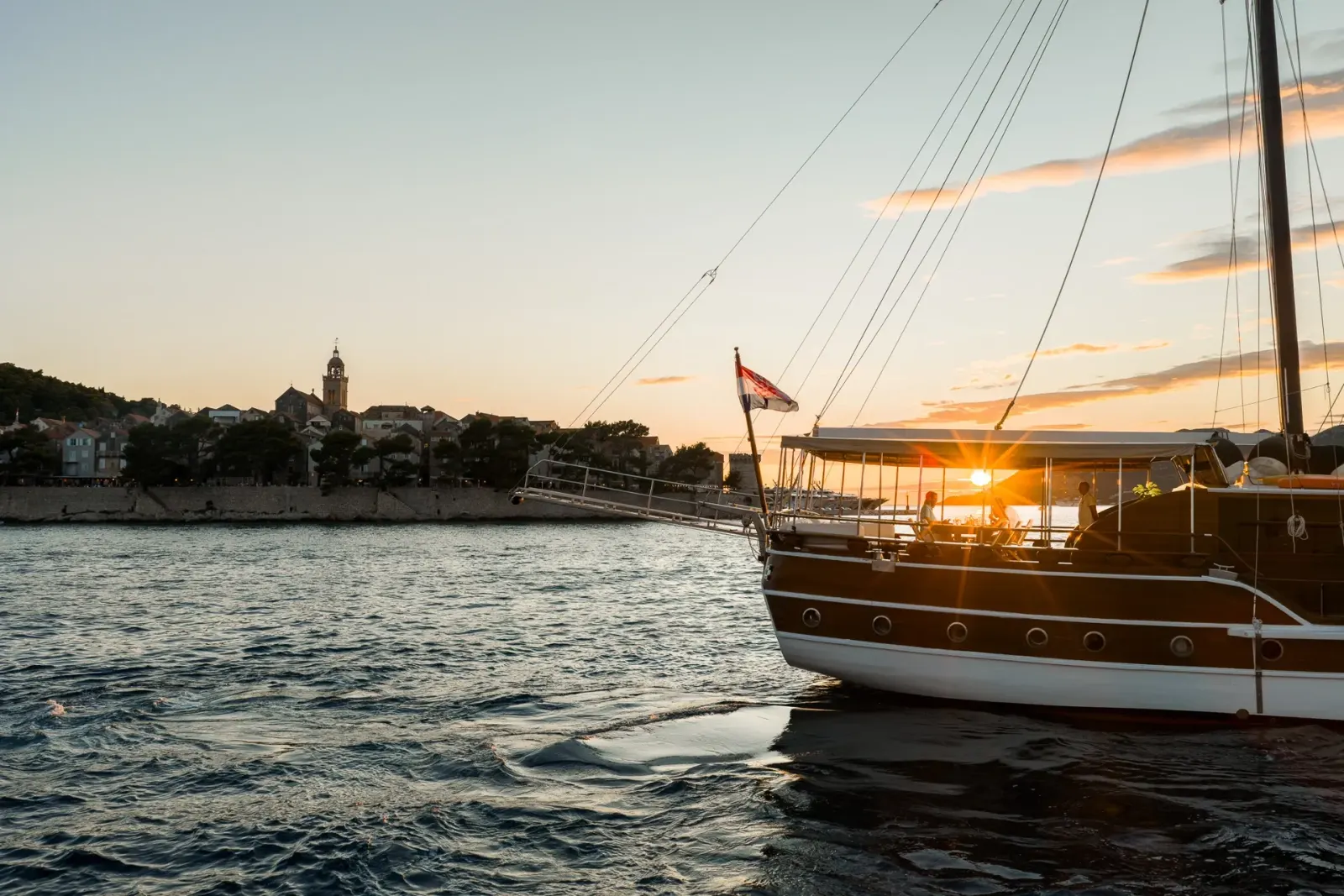 Eleganza sailing in Split