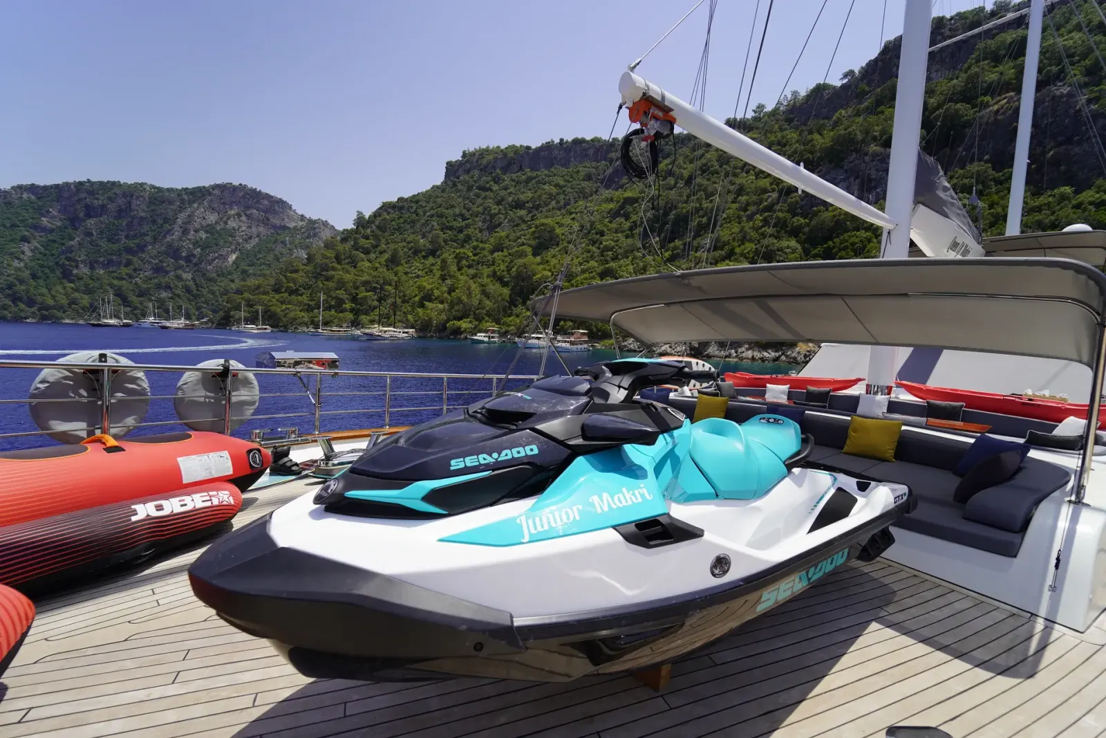 Queen Of Makri sailing in Göcek