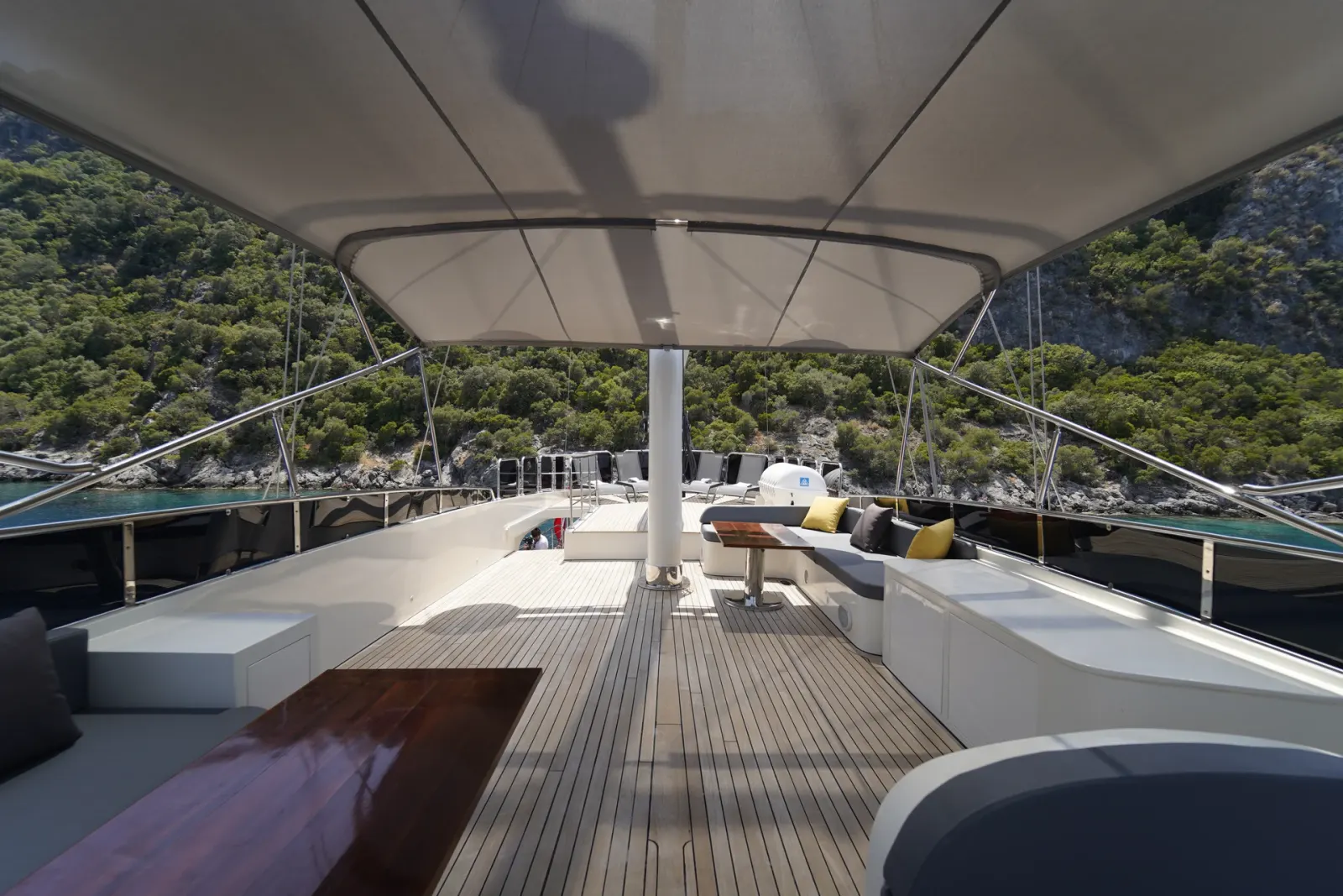 Queen Of Makri sailing in Göcek