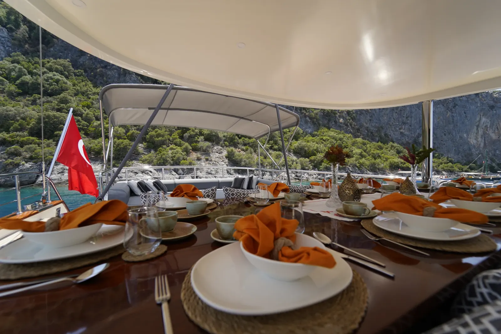 Queen Of Makri sailing in Göcek
