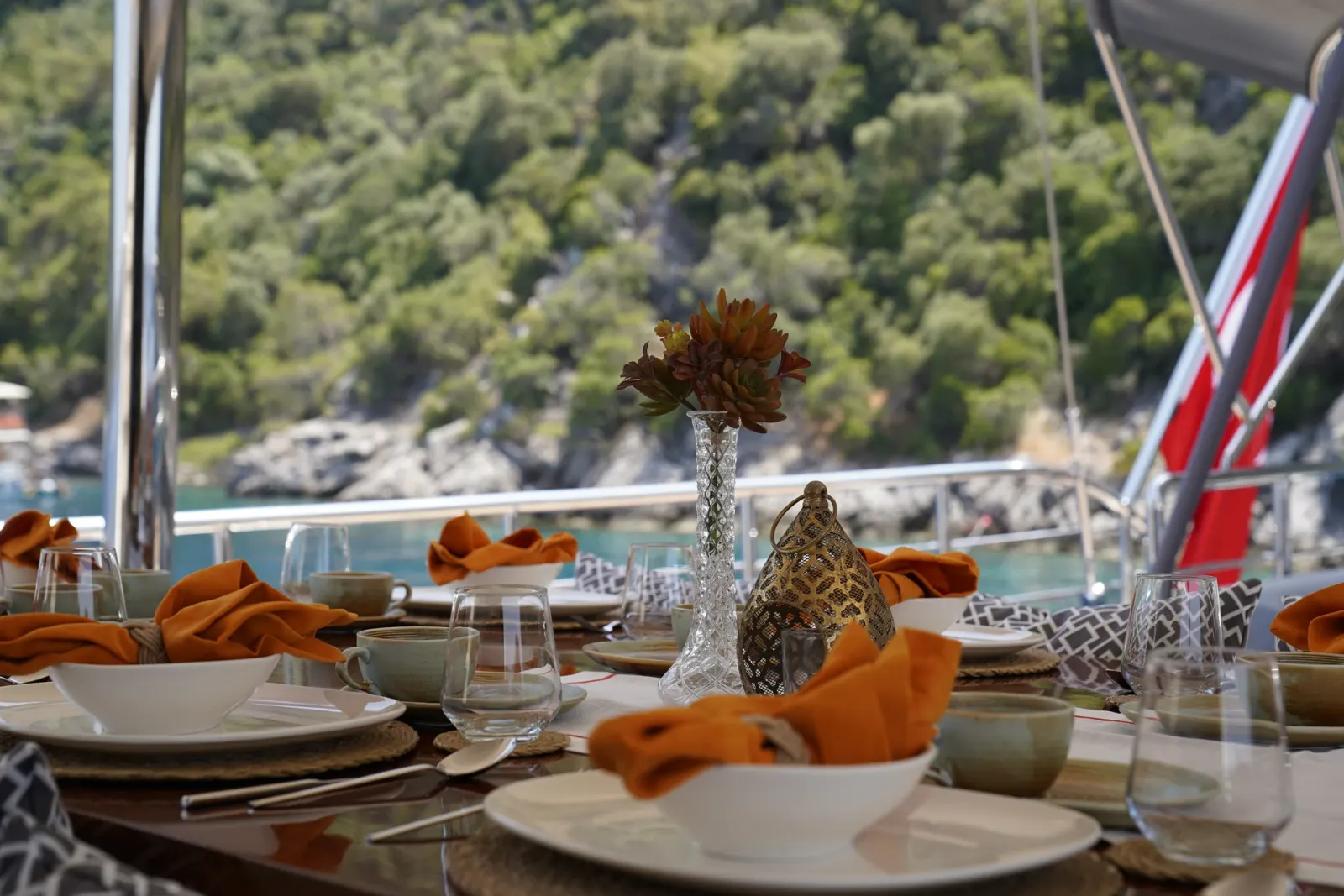Queen Of Makri sailing in Göcek