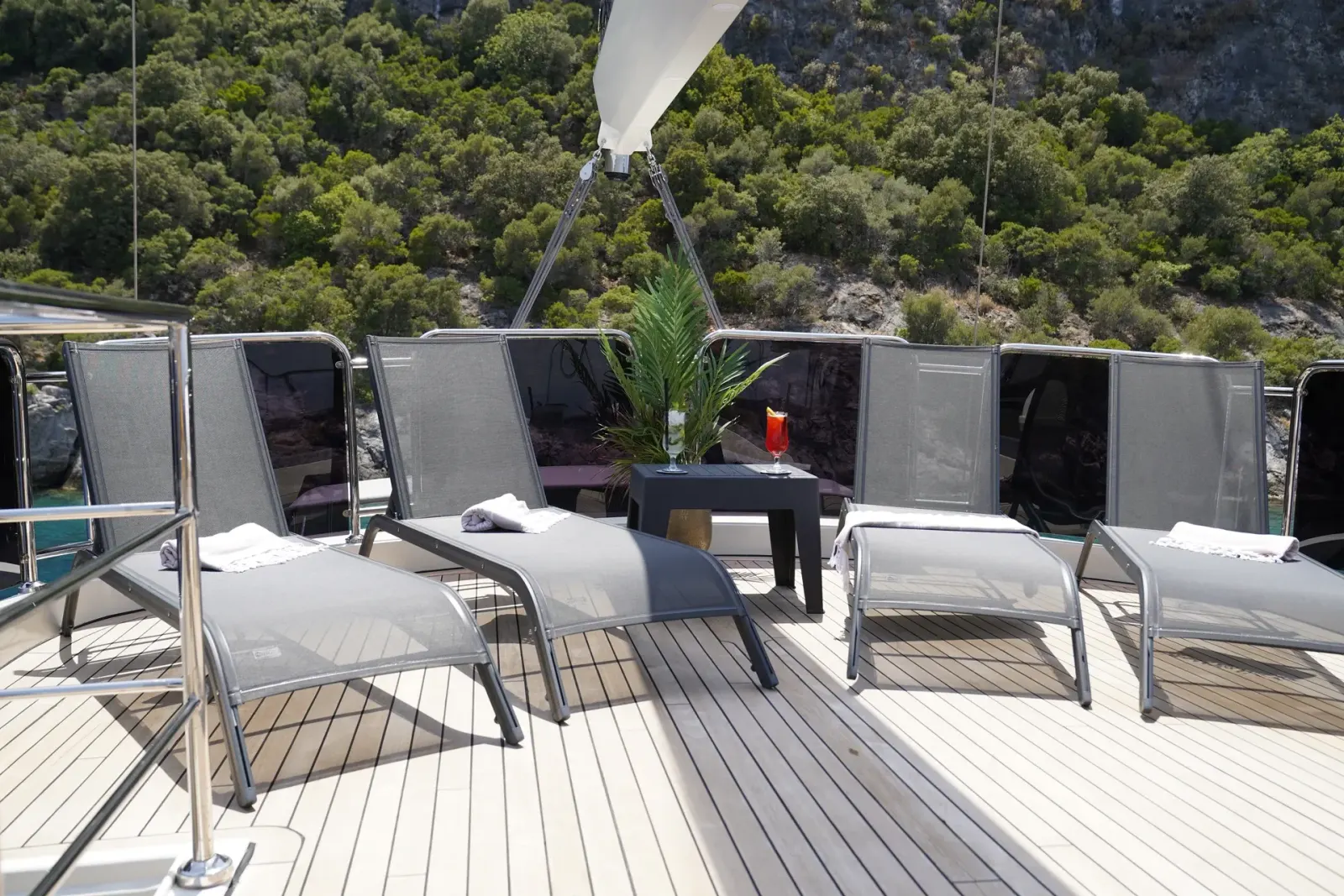 Queen Of Makri sailing in Göcek