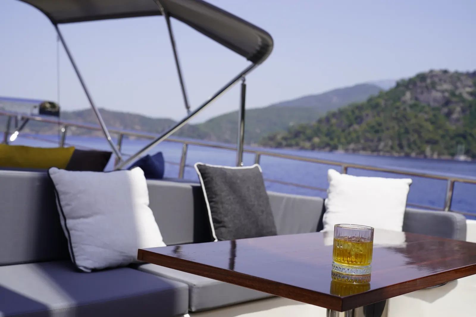 Queen Of Makri sailing in Göcek