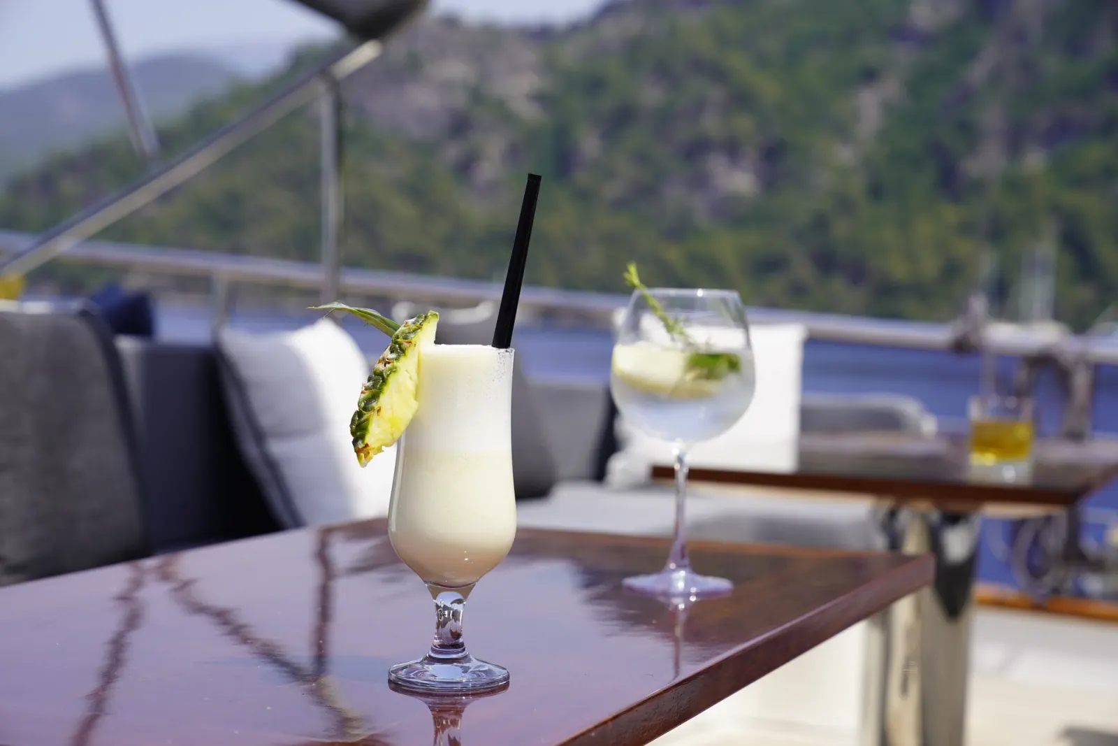 Queen Of Makri sailing in Göcek