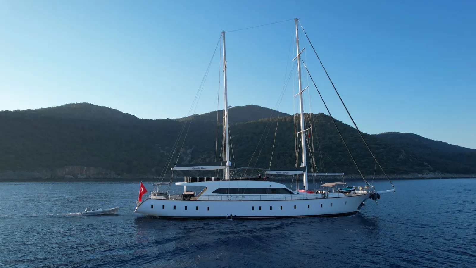 Queen Of Makri sailing in Göcek