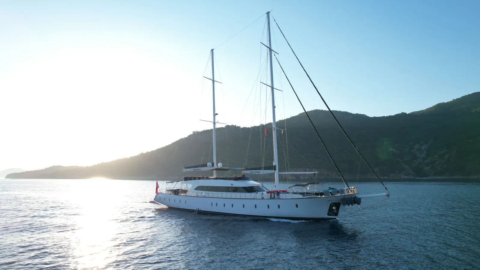 Queen Of Makri sailing in Göcek