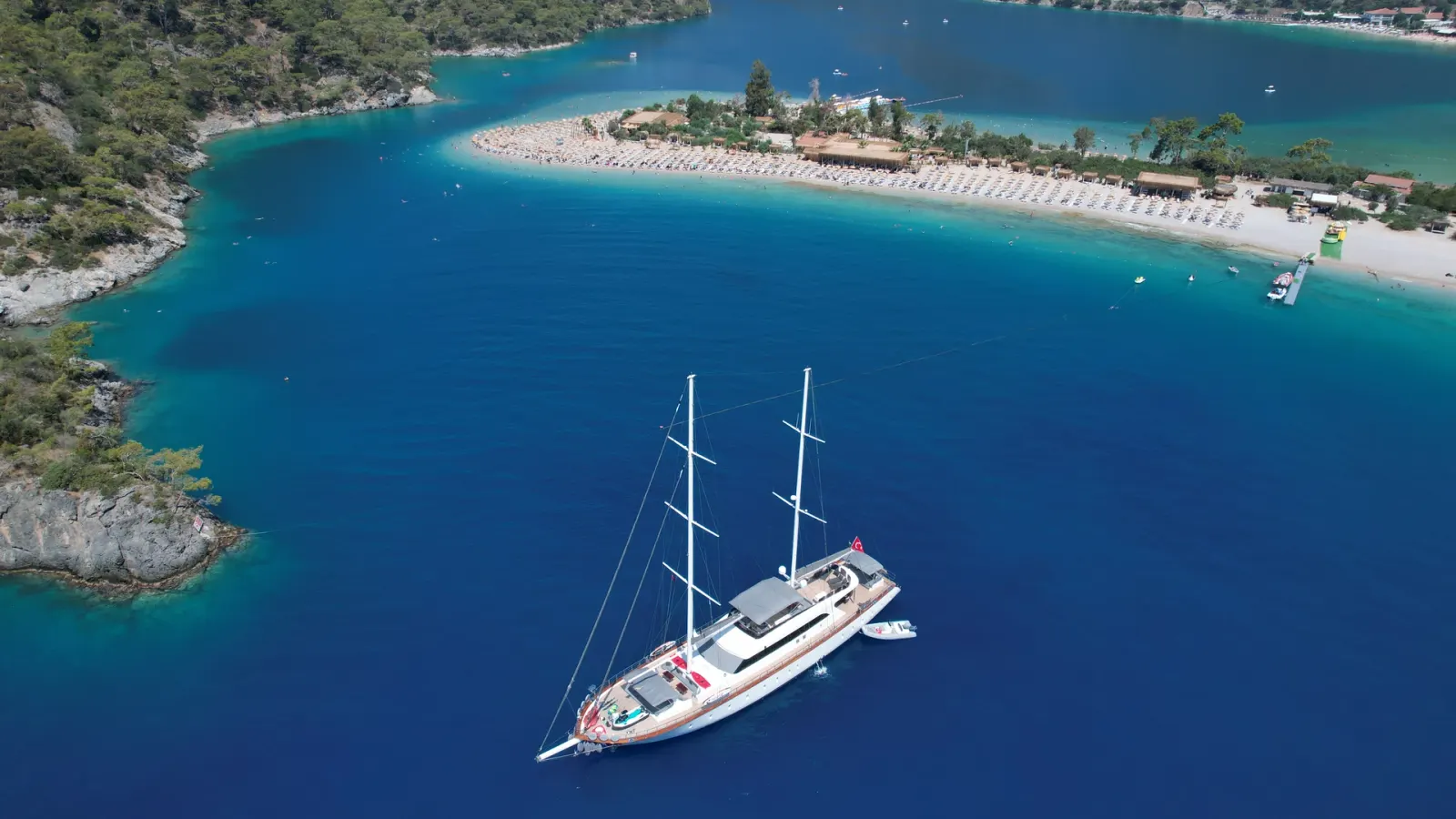 Queen Of Makri sailing in Göcek
