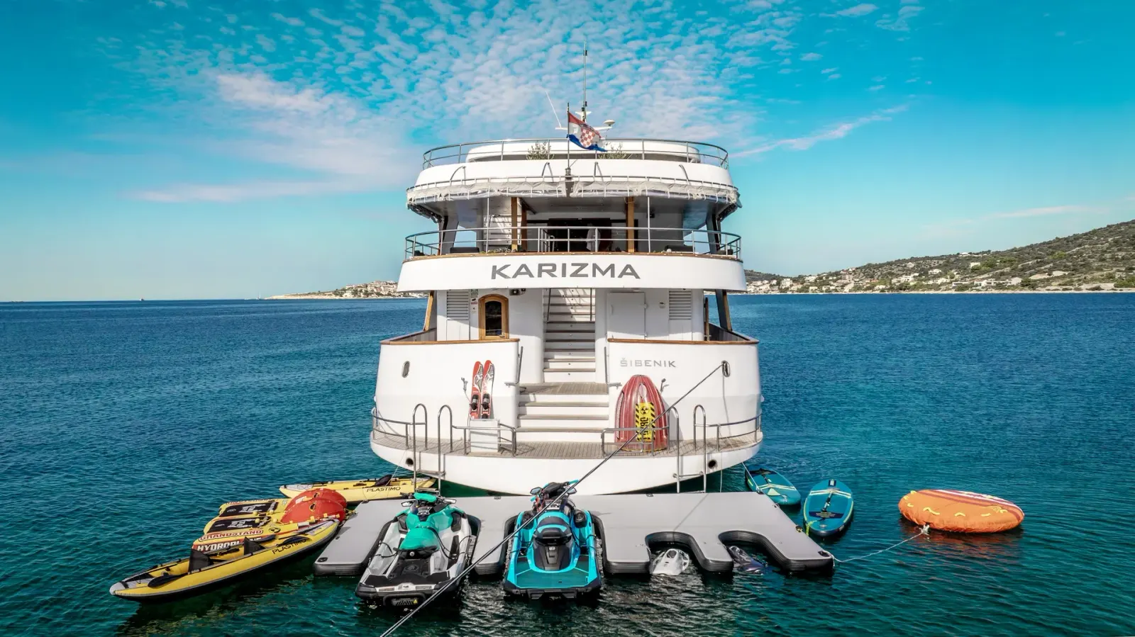 Karizma sailing in Split