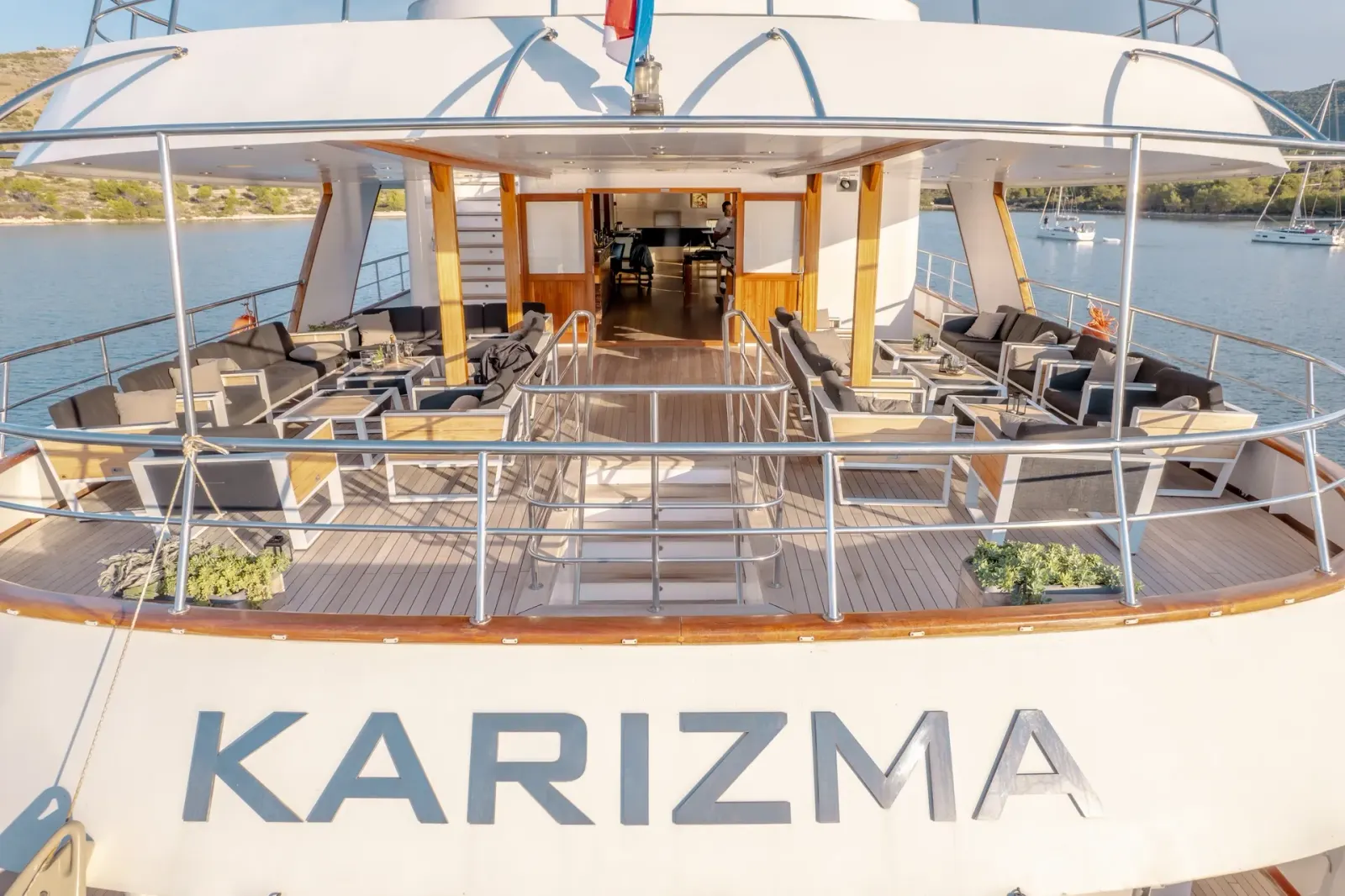 Karizma sailing in Split