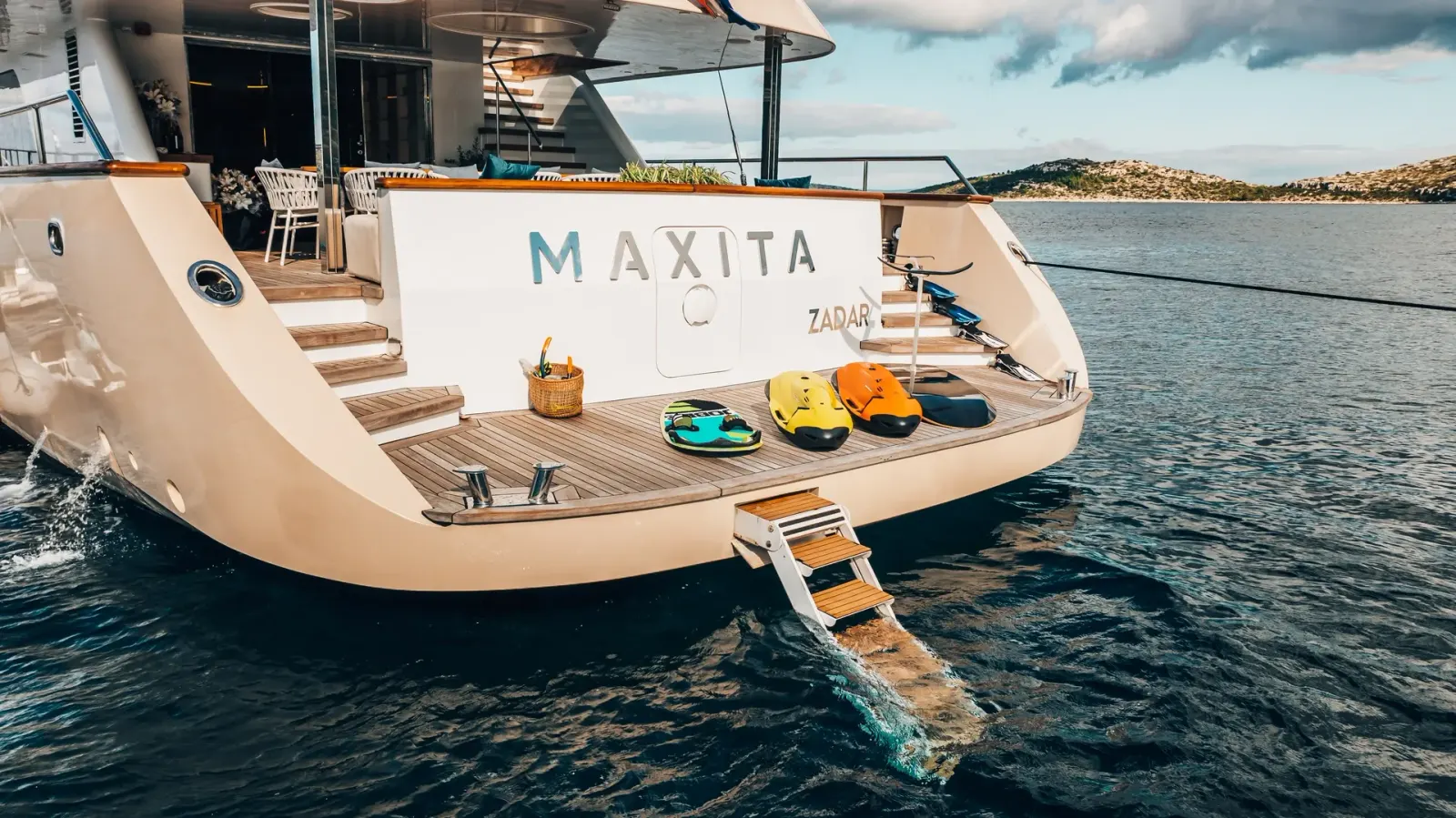 Maxita sailing in Split